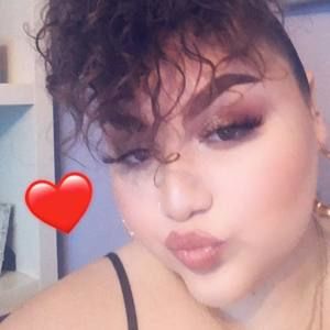 Meet your Posher, Nina